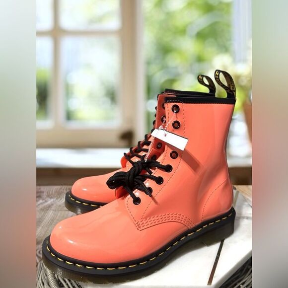 NWT Dr. Marten’s 1460 Patent Lamper Coral Pink Leather Boots Size 8 EU 39 - Picture 7 of 13